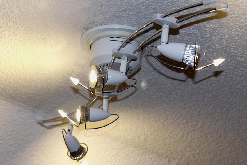 Niedervolt Halogenlampen durch LED ersetzen - Lust-Sparen.de