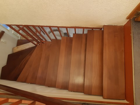 Treppenstufen renovieren. 