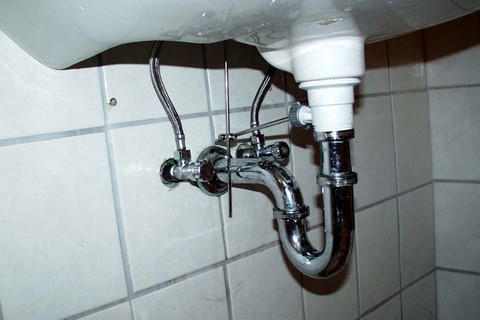 Neue Armatur Blick von unten