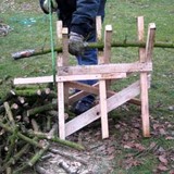 Um das Holzsägen zu vereinfachen habe ich mir einen Sägebock gebaut